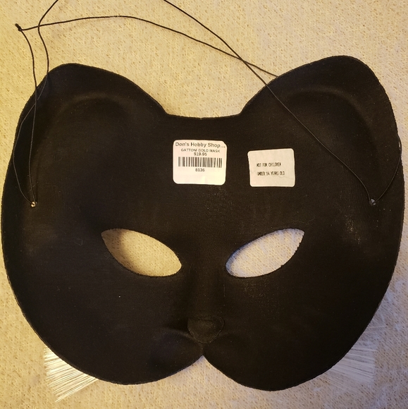 Gattoni Gold Mask - Picture 2 of 3